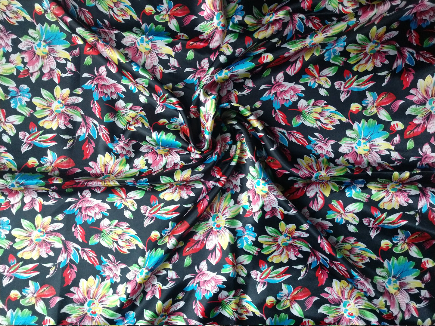 Wild Rag FLORAL 704 Wild Daisy BLACK Cowboy Western Neck Scarf Bandanna by Double B Wild Rags