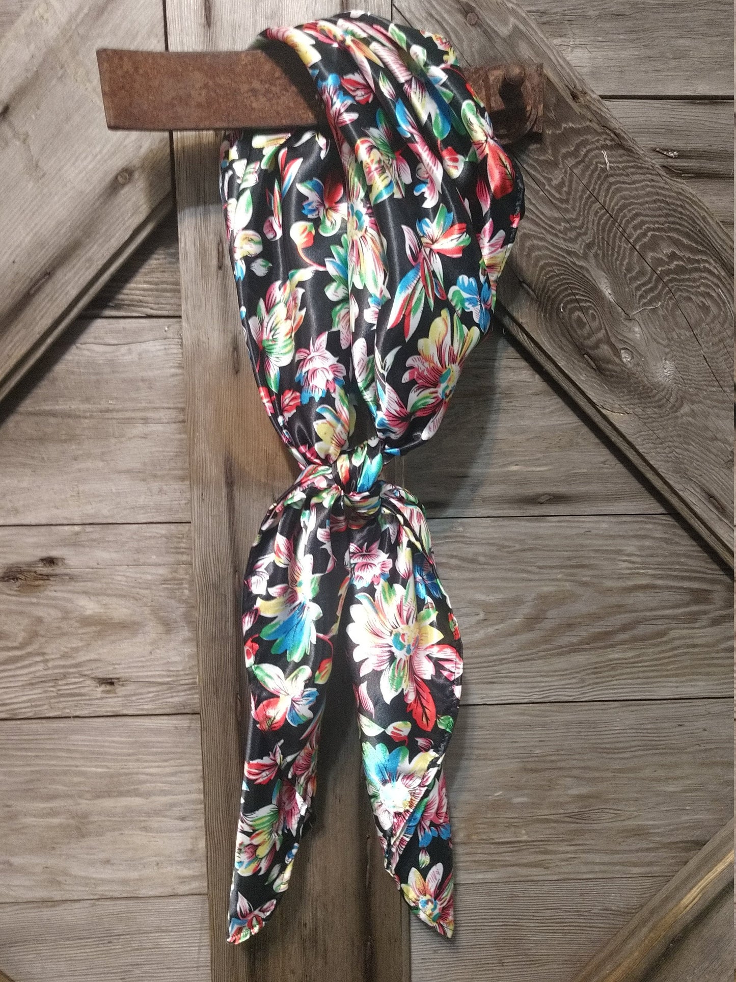 Wild Rag FLORAL 704 Wild Daisy BLACK Cowboy Western Neck Scarf Bandanna by Double B Wild Rags