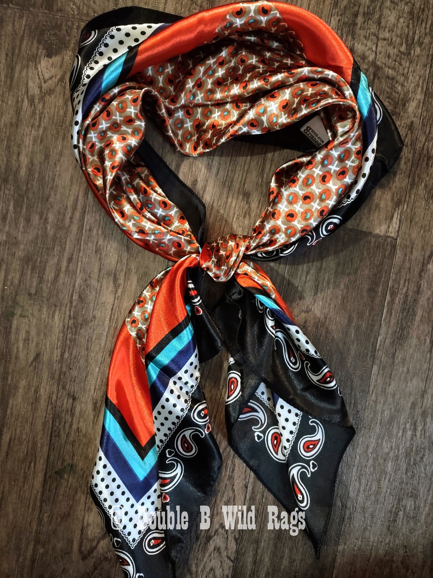 Wild Rag BARGAIN CORNER Motif center with Paisley Border Cowboy Western Neck Scarf by Double B Wild Rags