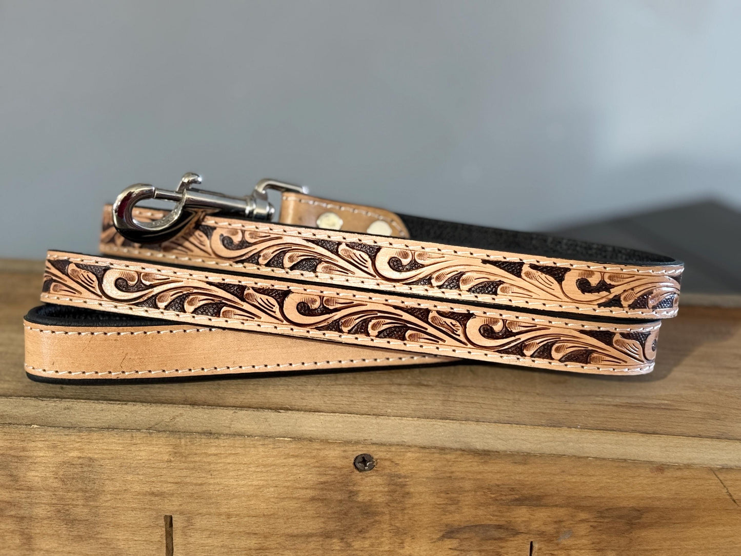Western genuine leather dog pet leash 5ft tooled leather by Double B Wild Rags