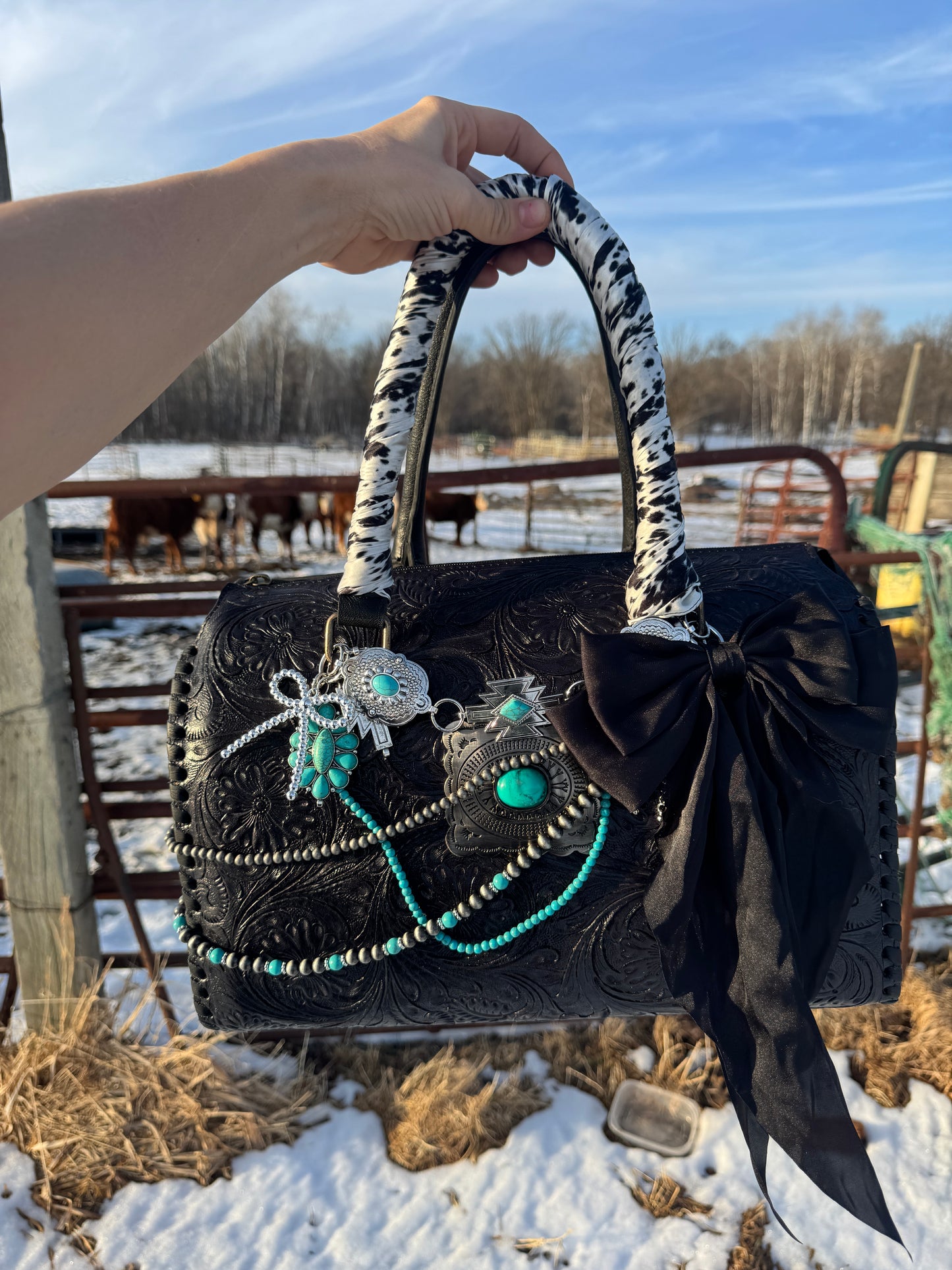 Boujee “All Dolled Up” custom barrel speedy bags