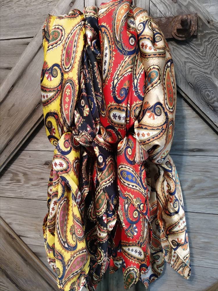 Wild Rag PAISLEY White Blue Red Green and Gold Cowboy Western Neck Scarf Bandanna Double B Wild Rags