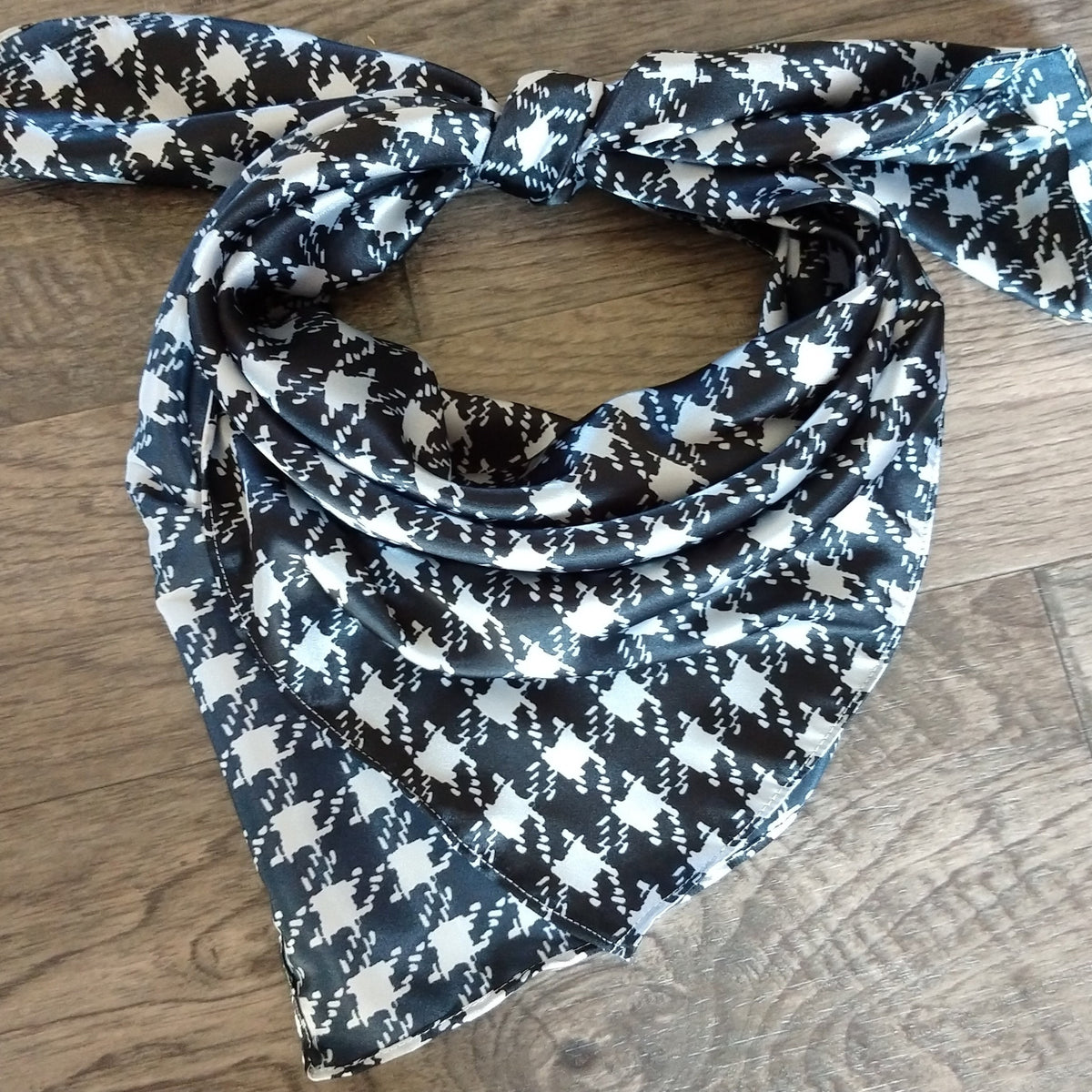 Cowboy Neck Rags Wild Rag Black and Silver Gray Houndstooth Plaid Western Cowboy Neck S ...