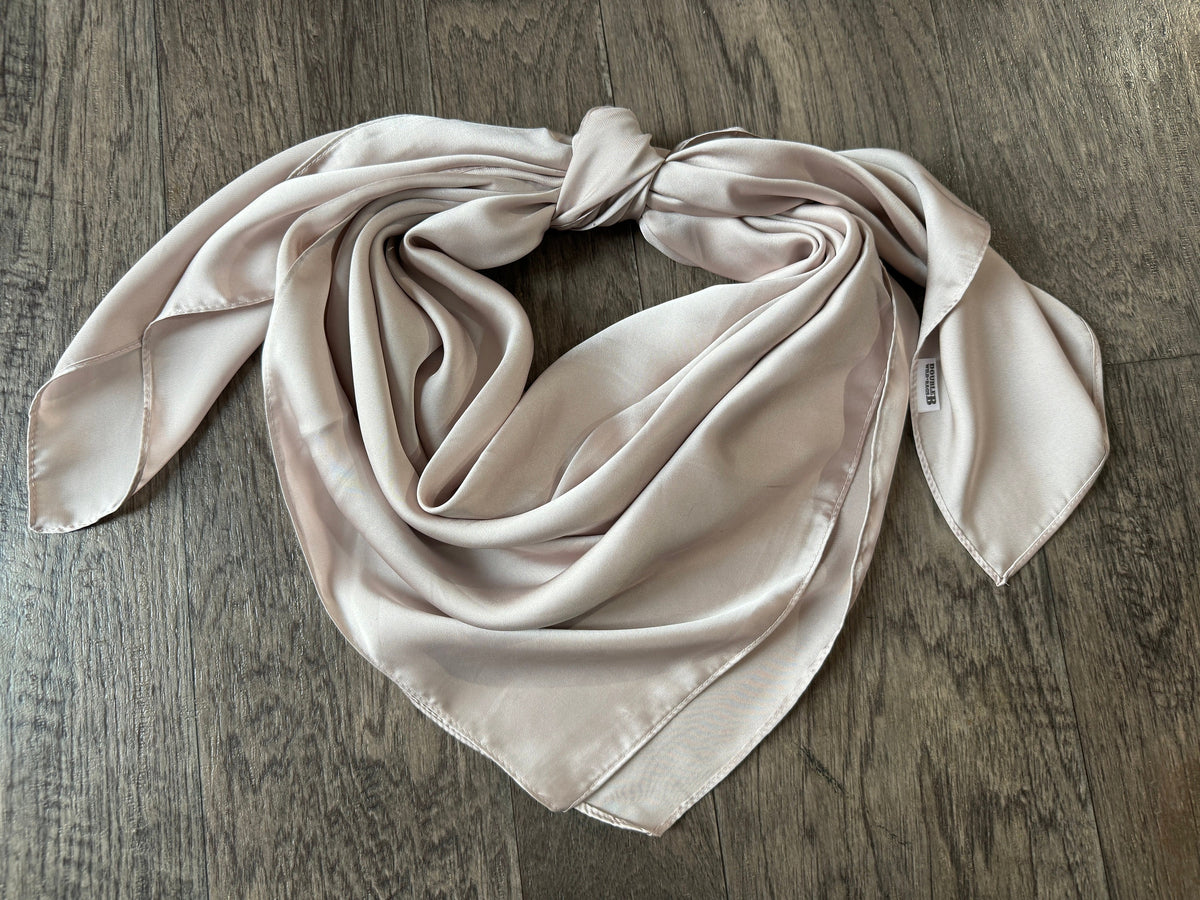 WILD RAG Ivory Taupe #15 Cowboy Western Neck Scarf Bandanna Double B Wild Rags