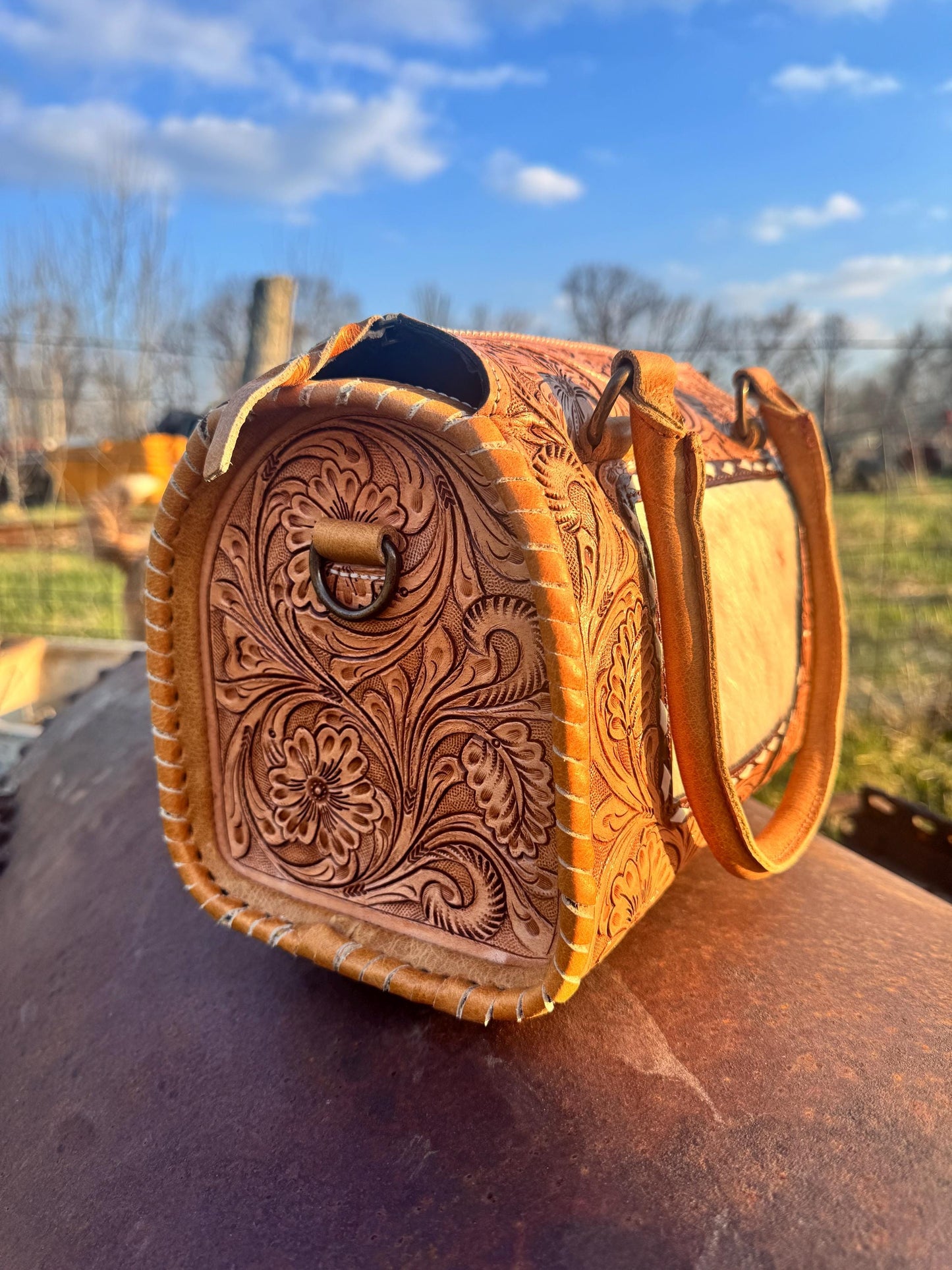 Prairie Hide Buckskin Tan Speedy Western Genuine Leather Barrel Bag Purse by Double B