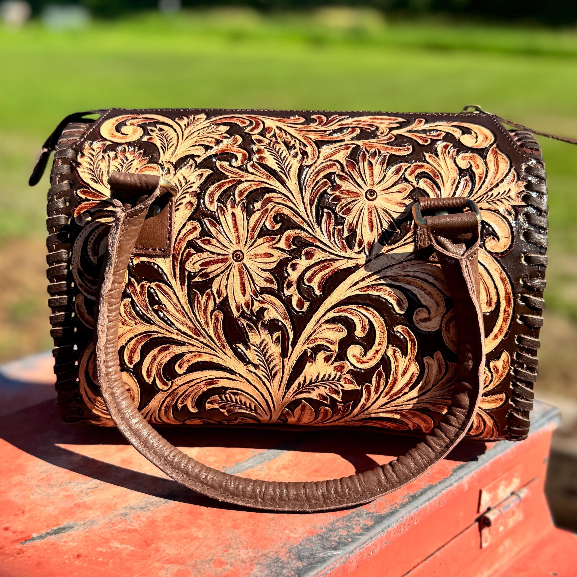 Chestnut Brown Heritage Daisy Speedy Western Genuine Leather Barrel Bag Purse by Double B