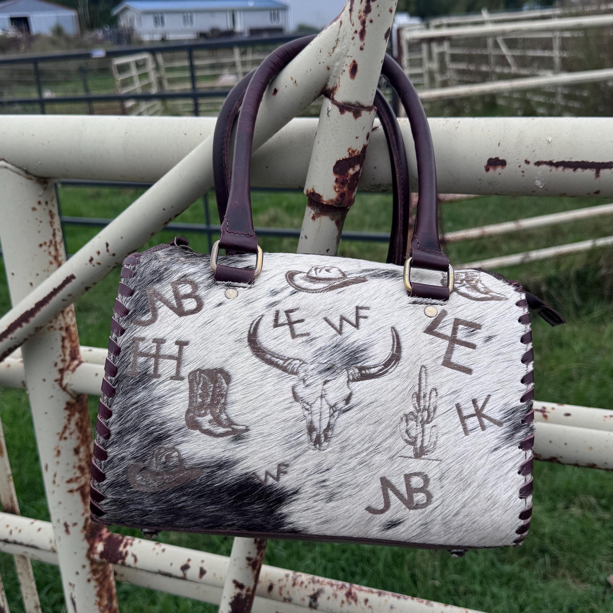 Open Range Western Speedy Genuine Leather Purse with coin purse