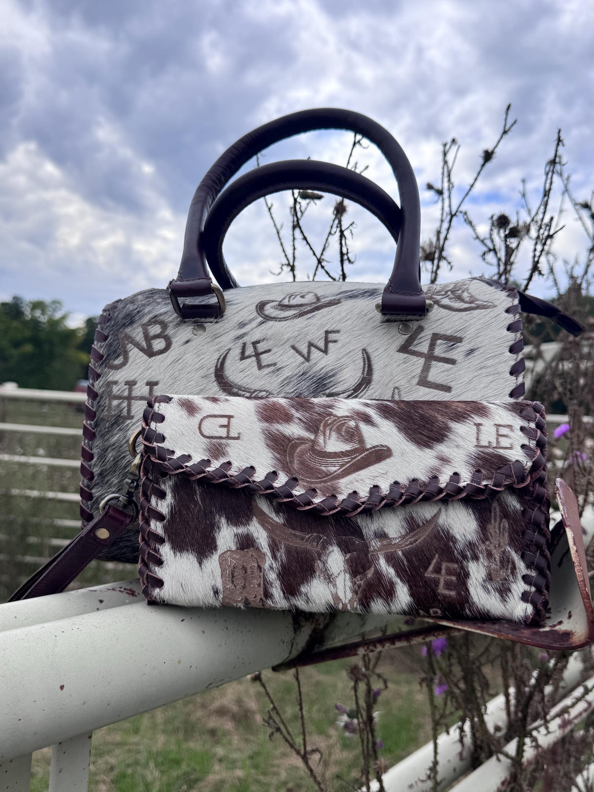 Open Range Western Speedy Genuine Leather Purse with coin purse